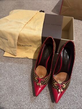 Louis Vuitton Red & Brown Damier Pointed Toe Bow Pumps size 35